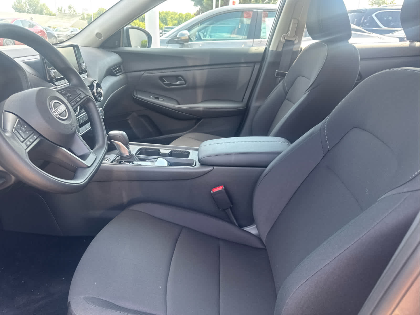 2025 Nissan Sentra S photo 8