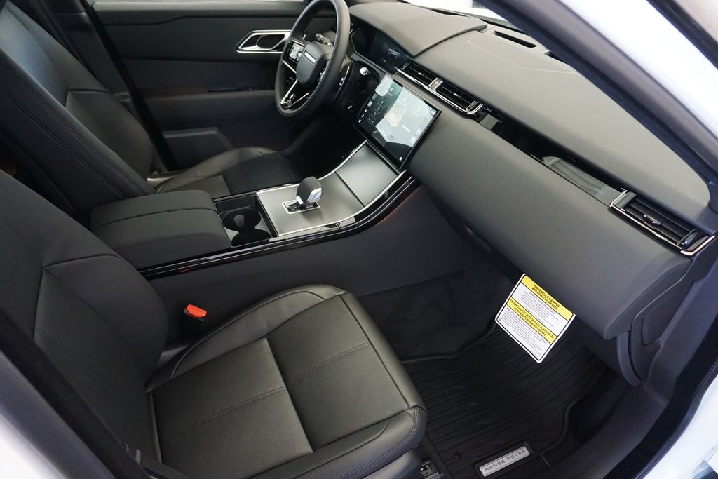 2026 Land Rover Range Rover Velar S photo 22