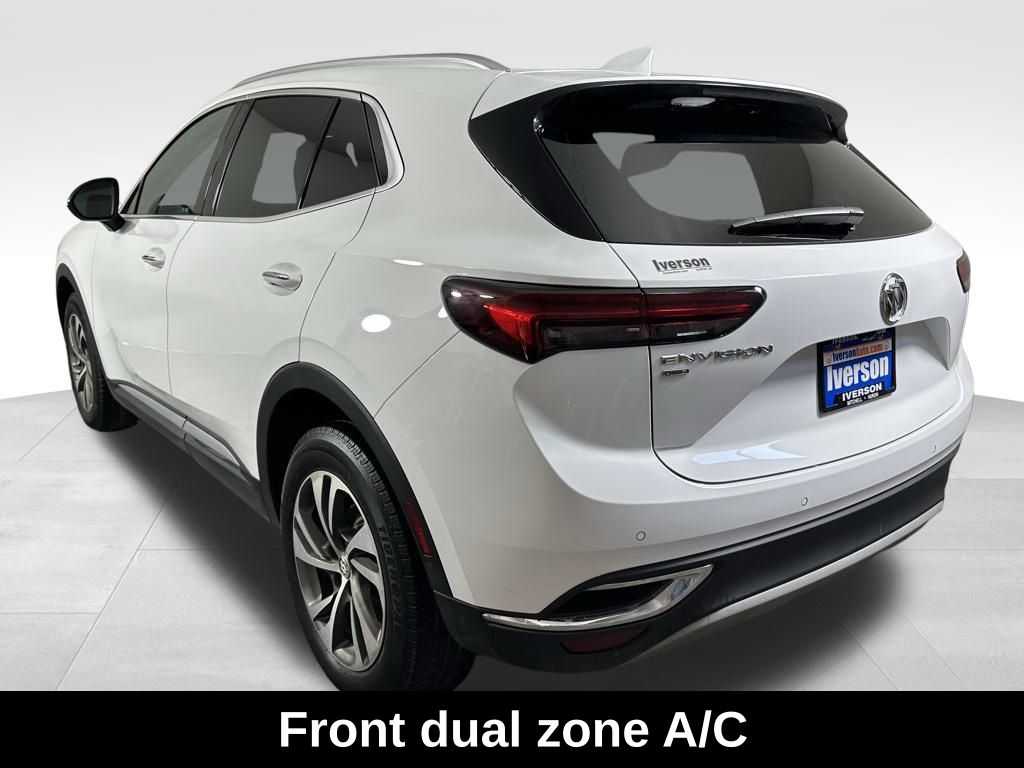 2022 Buick Envision Essence photo 3
