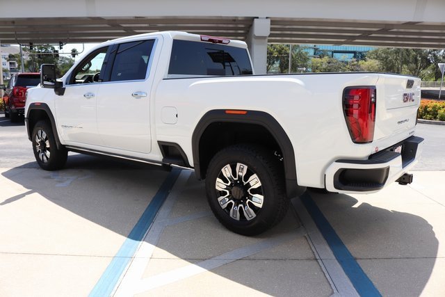 2025 Gmc Sierra 2500 HD Denali photo 2