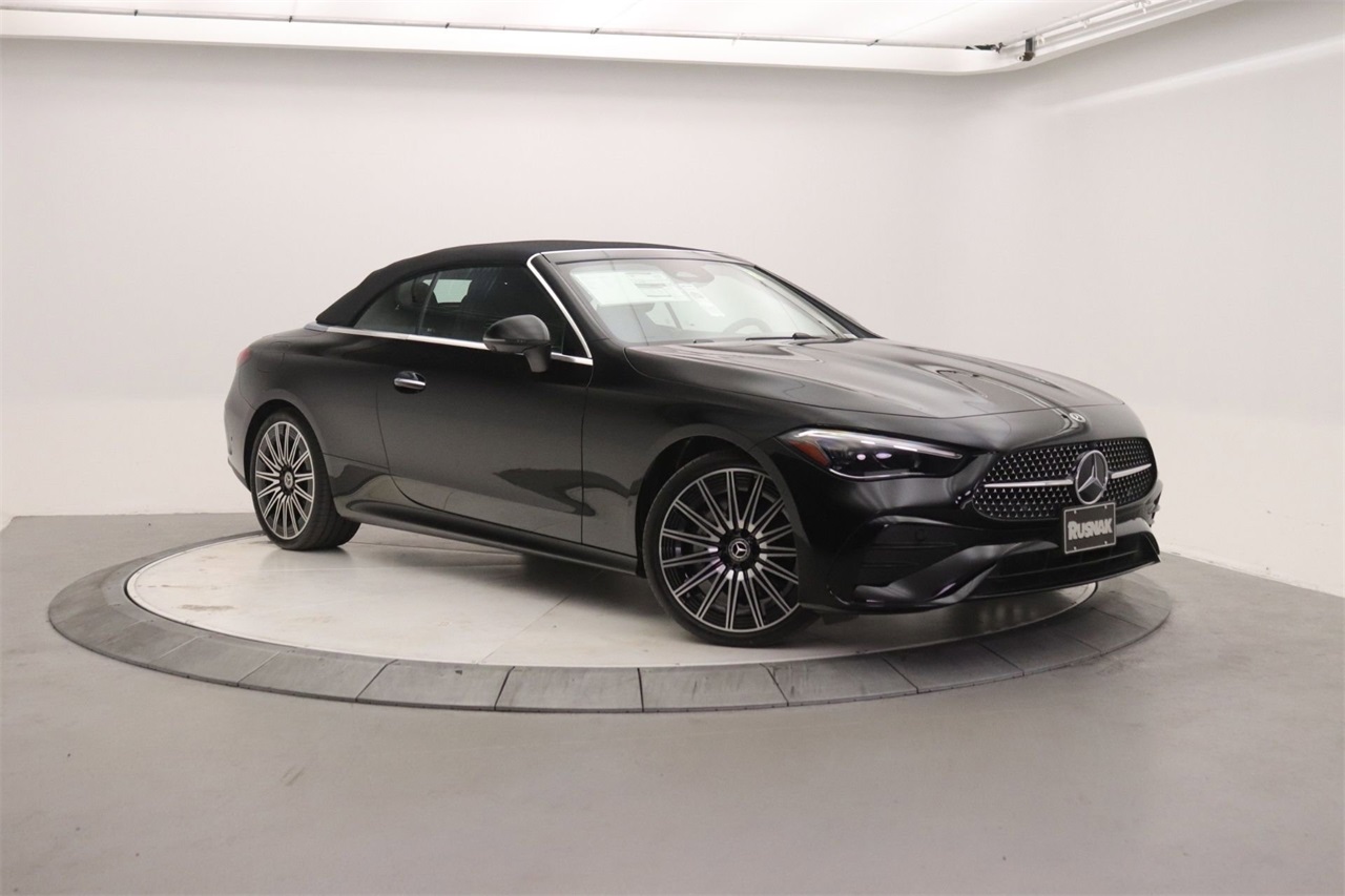 2026 Mercedes-Benz CLE CLE 300's photo