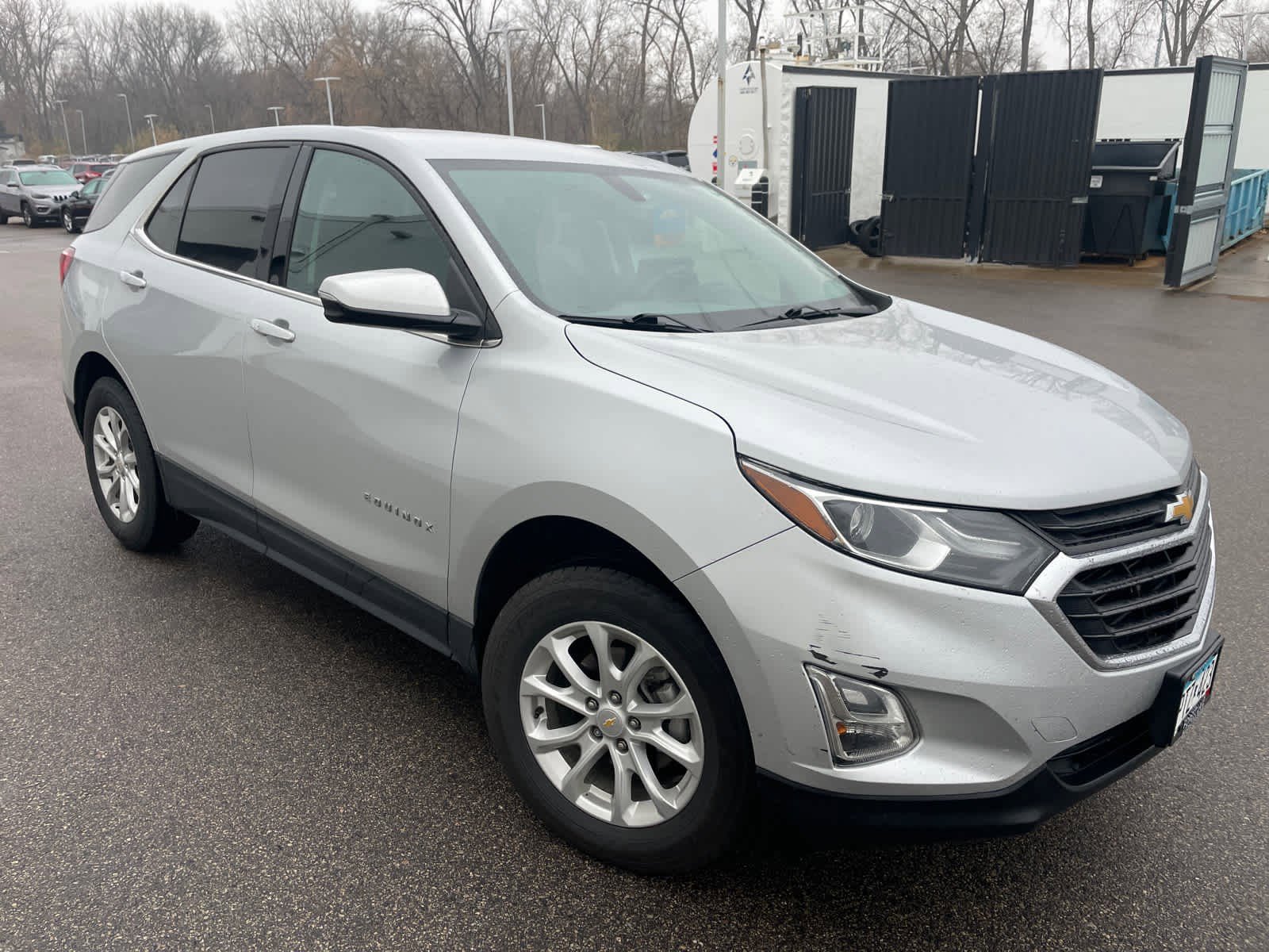 2018 Chevrolet Equinox LT photo 3