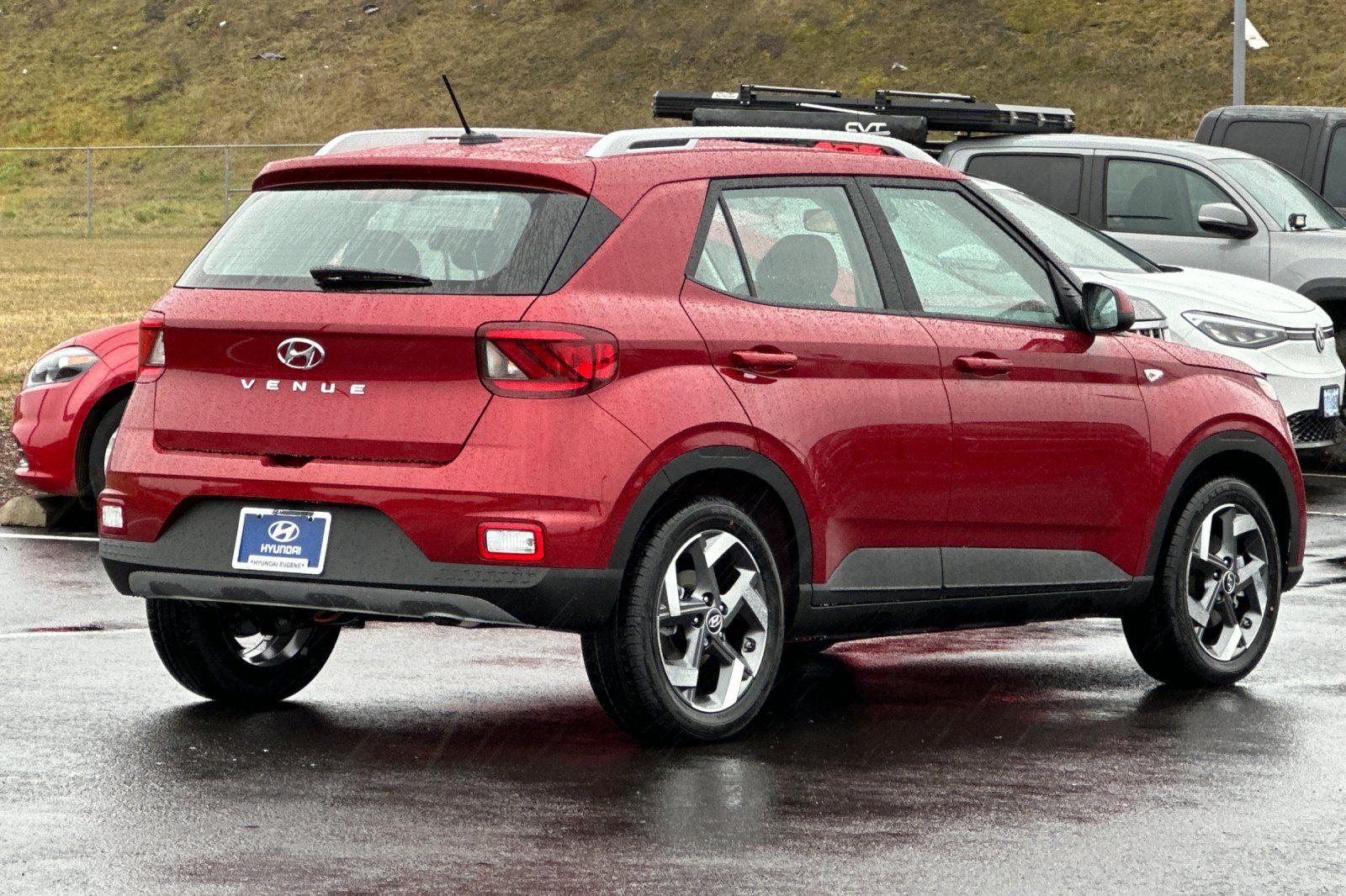 2025 Hyundai Venue SEL photo 3