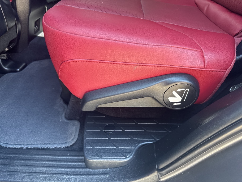 2021 Lexus GX 460 photo 24