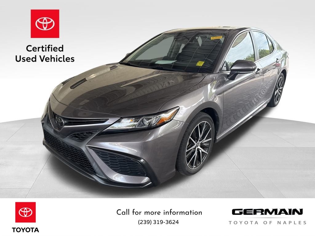 2022 Toyota Camry SE