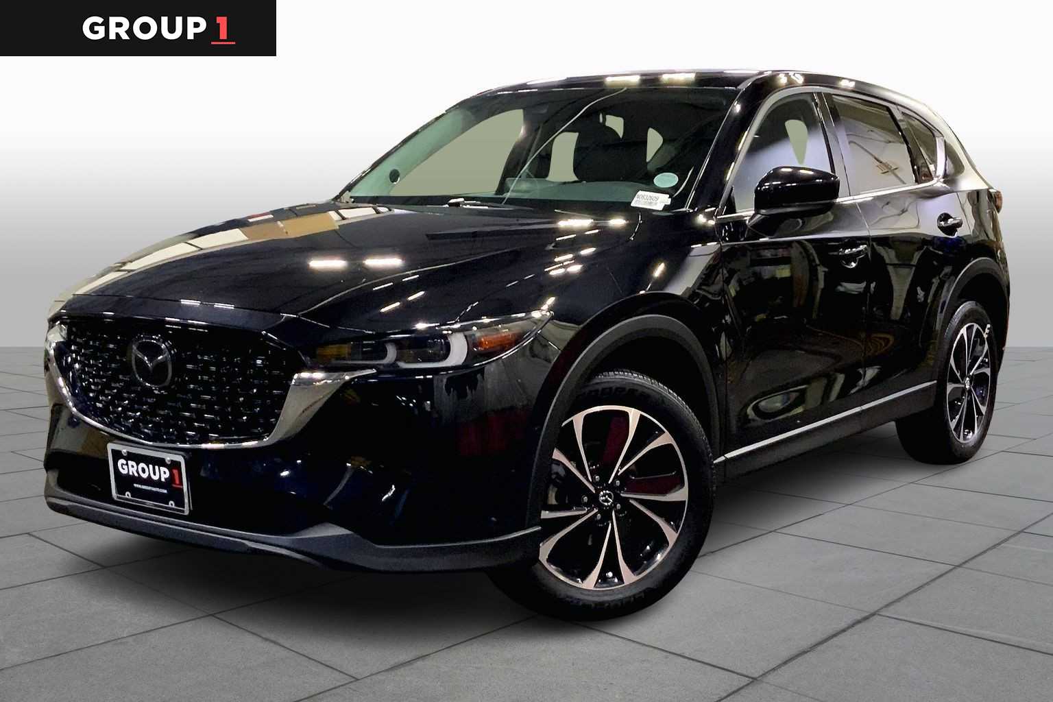 2022 Mazda CX-5 S Premium package's photo