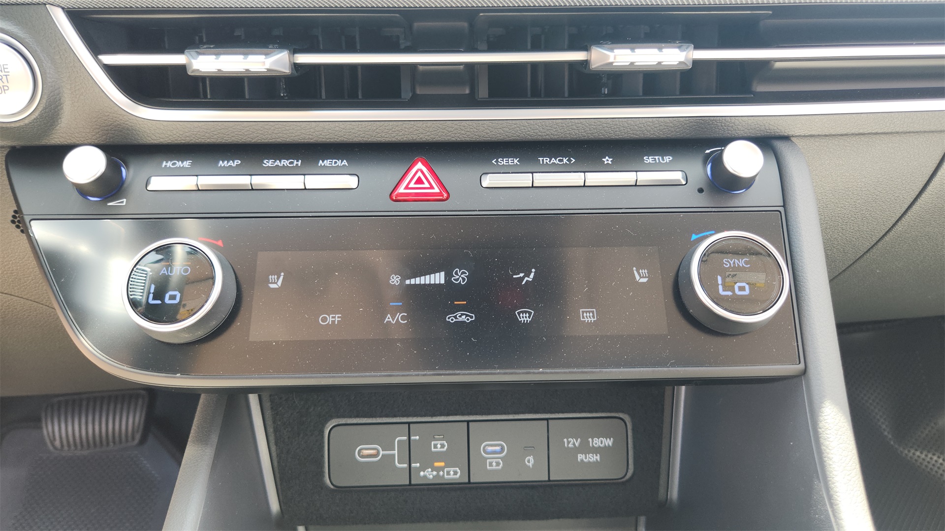 2025 Hyundai Sonata SEL Convenience photo 16