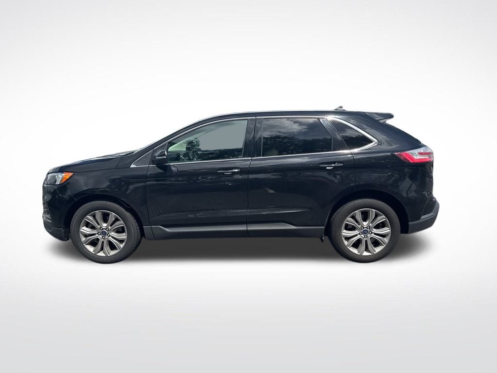 2022 Ford Edge Titanium photo 8