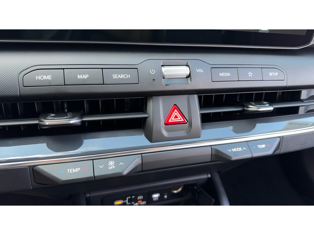 2025 Kia K4 EX photo 18