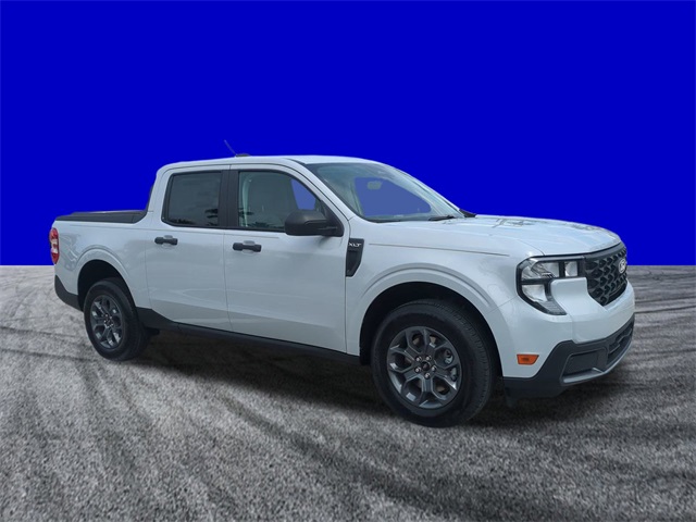 2025 Ford Maverick XLT photo 2