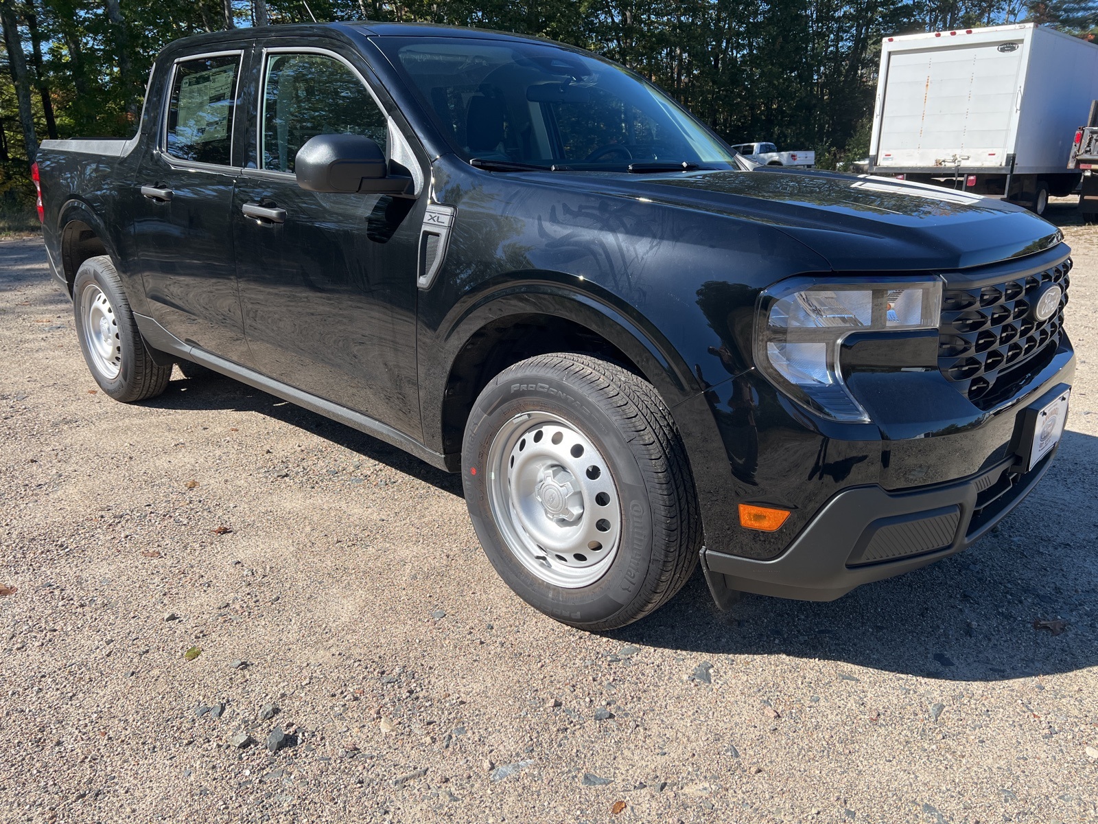 2025 Ford Maverick XL's photo