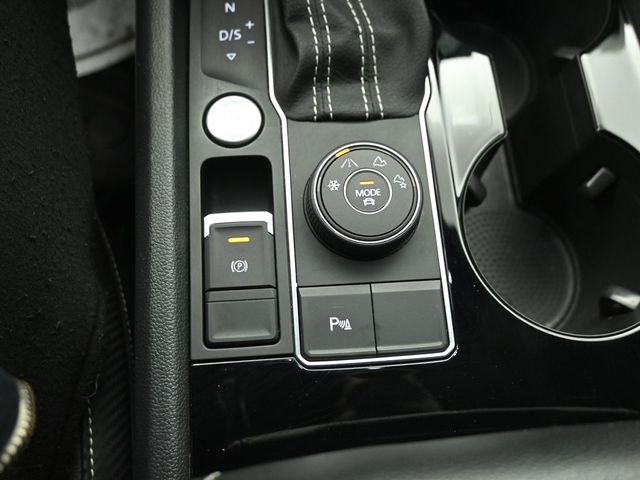 2022 VOLKSWAGEN ATLAS CROSS SPORT - Image 14