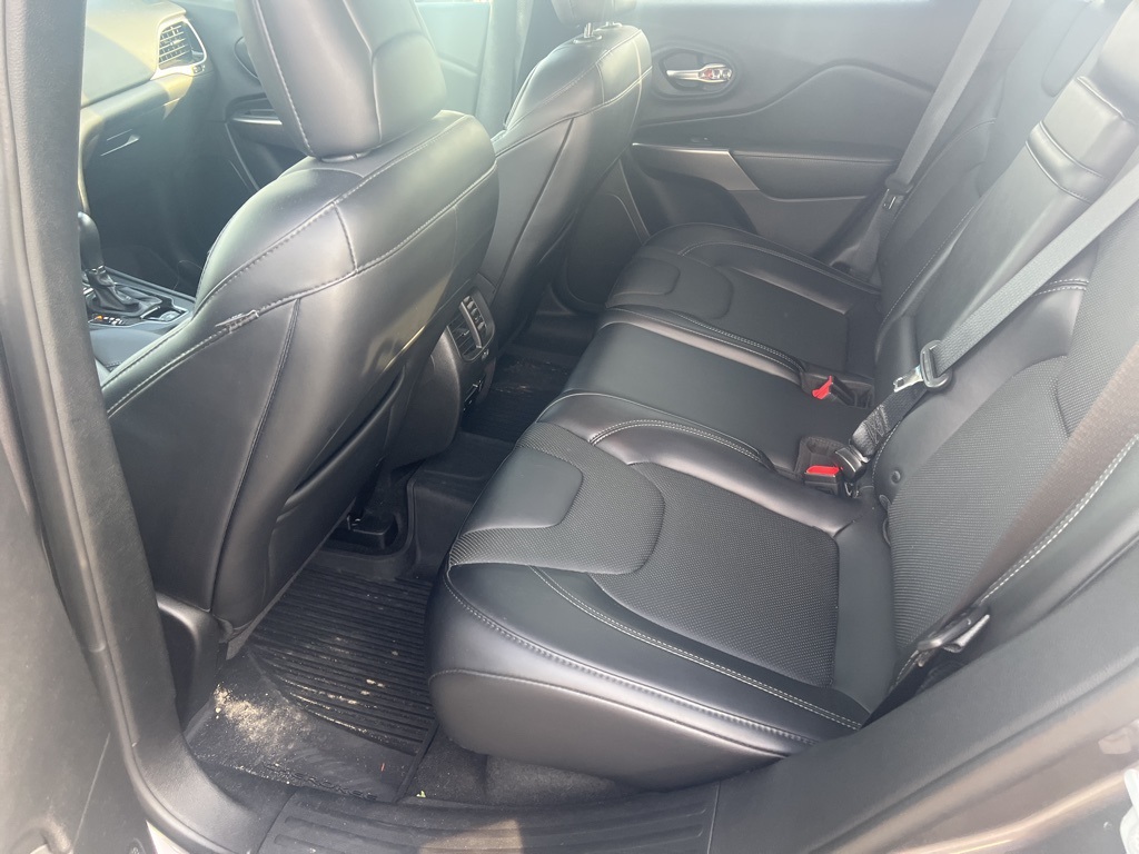 2019 Jeep Cherokee Limited photo 12