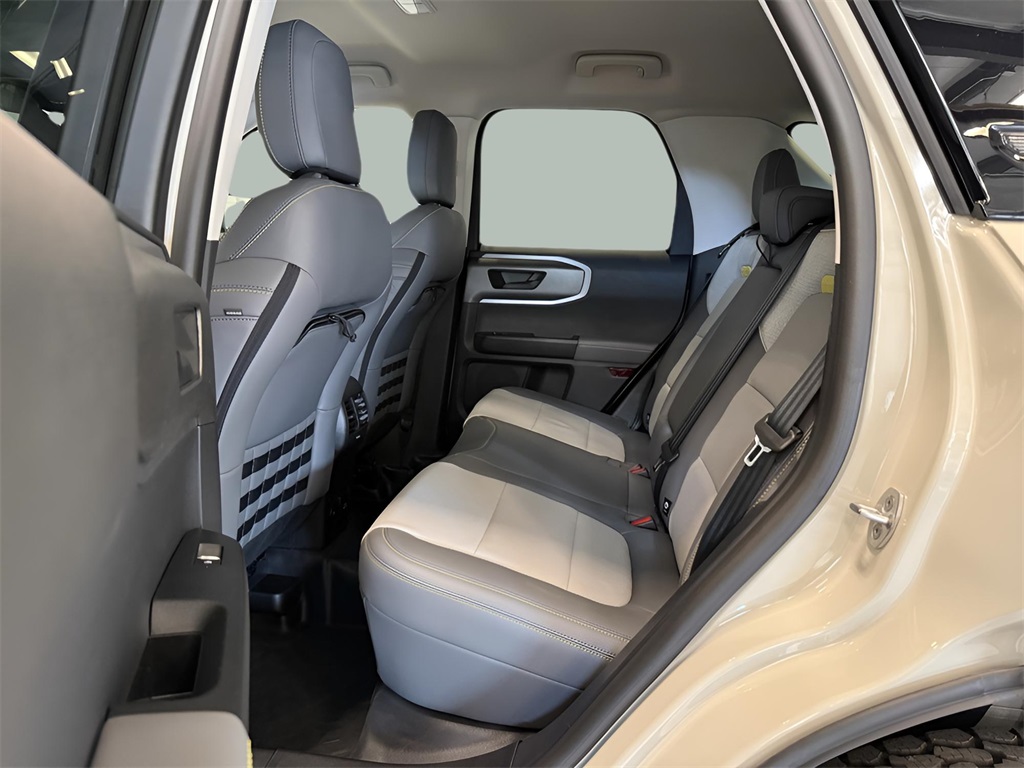 2025 Ford Bronco Sport Badlands photo 4