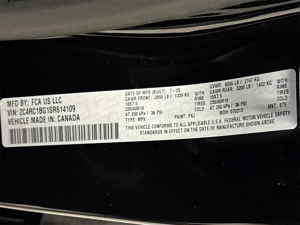 2025 Chrysler Pacifica photo 34