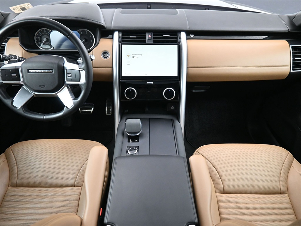 2023 Land Rover Discovery S R-Dynamic photo 4