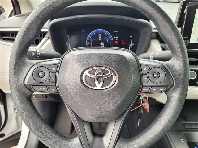 2026 Toyota Corolla Cross L photo 21