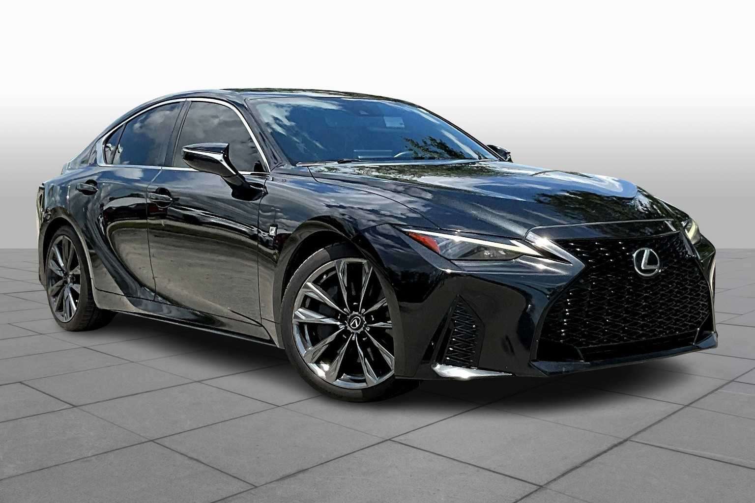 2022 Lexus IS 350 F SPORT photo 2