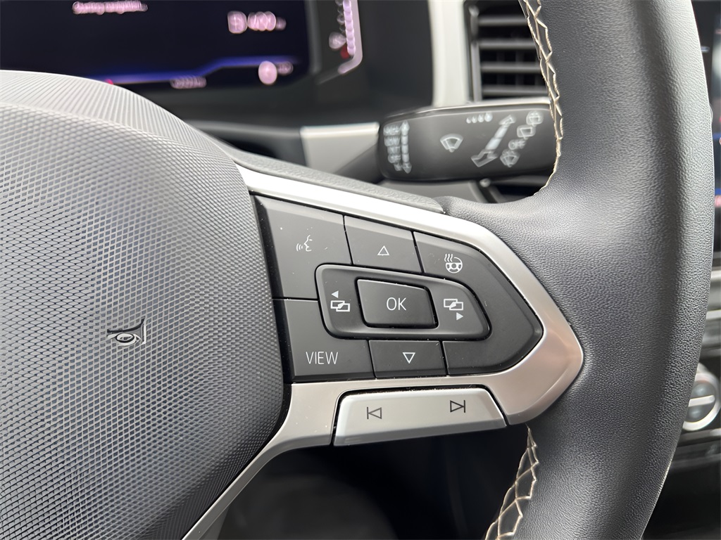 2022 Volkswagen Atlas SEL photo 29