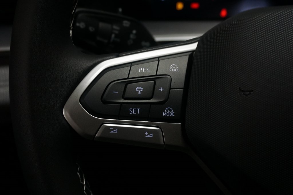 2025 Volkswagen Tiguan S photo 17