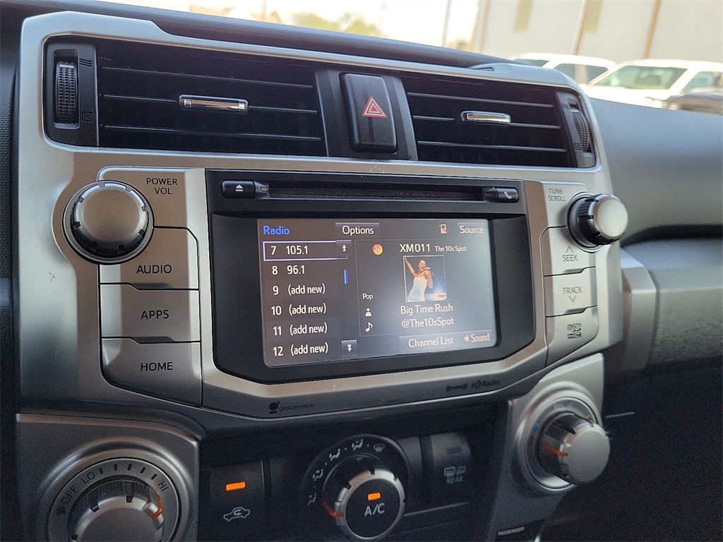 2017 Toyota 4Runner SR5 photo 21