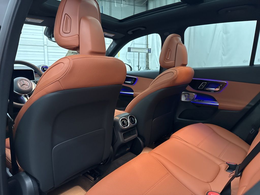 2026 Mercedes Benz GLC 300 photo 15