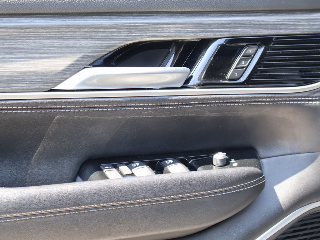 2024 Jeep Wagoneer Series II photo 22