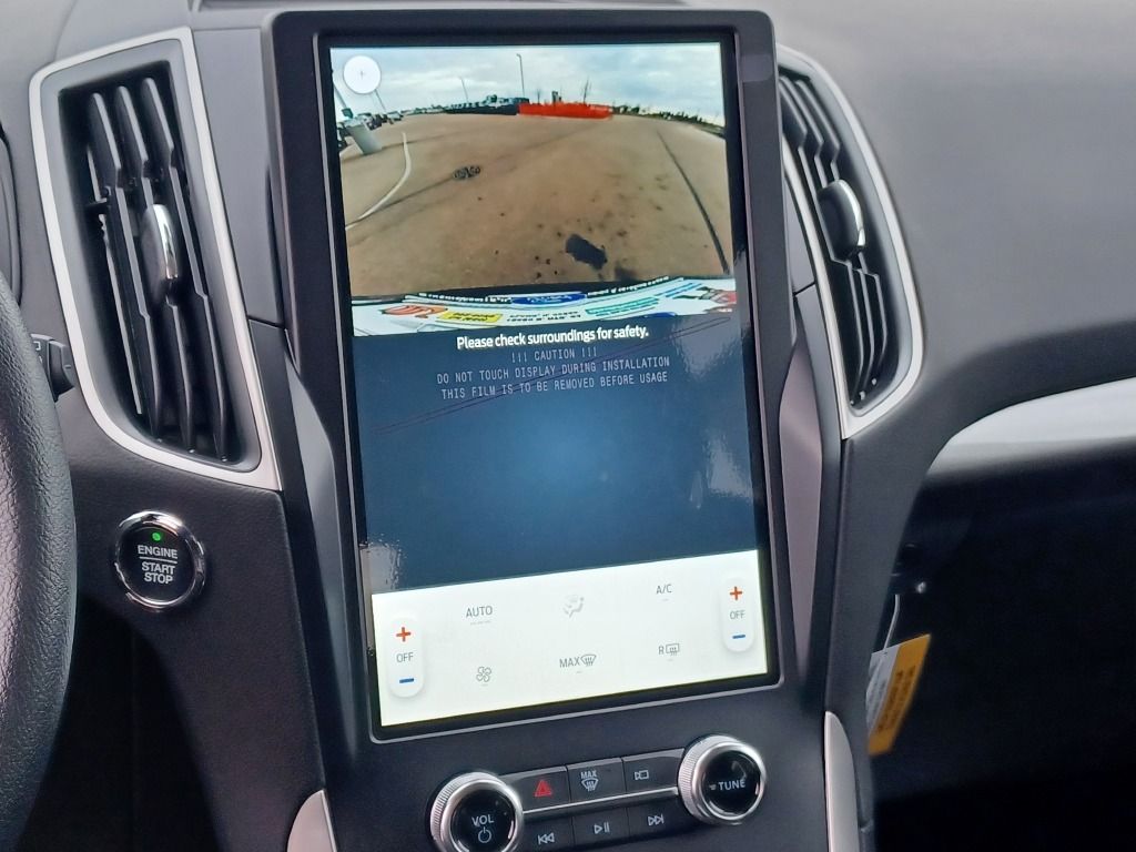 2024 Ford Edge SE photo 25