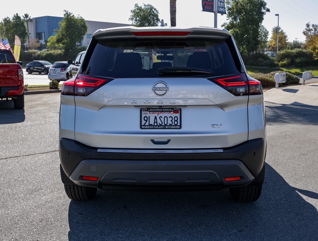 2023 Nissan Rogue SV photo 4