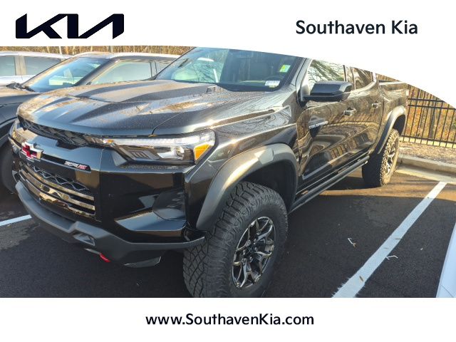 2024 Chevrolet Colorado ZR2's photo