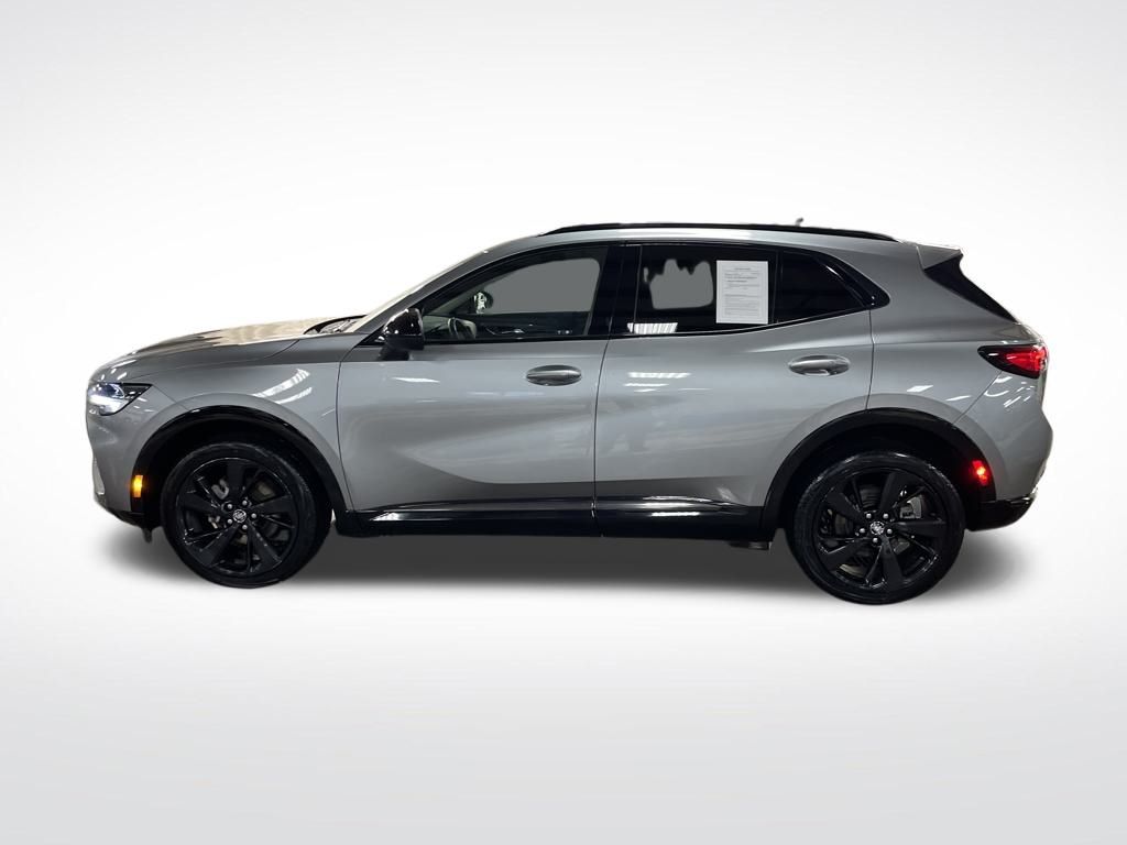 2023 Buick Envision Essence photo 2