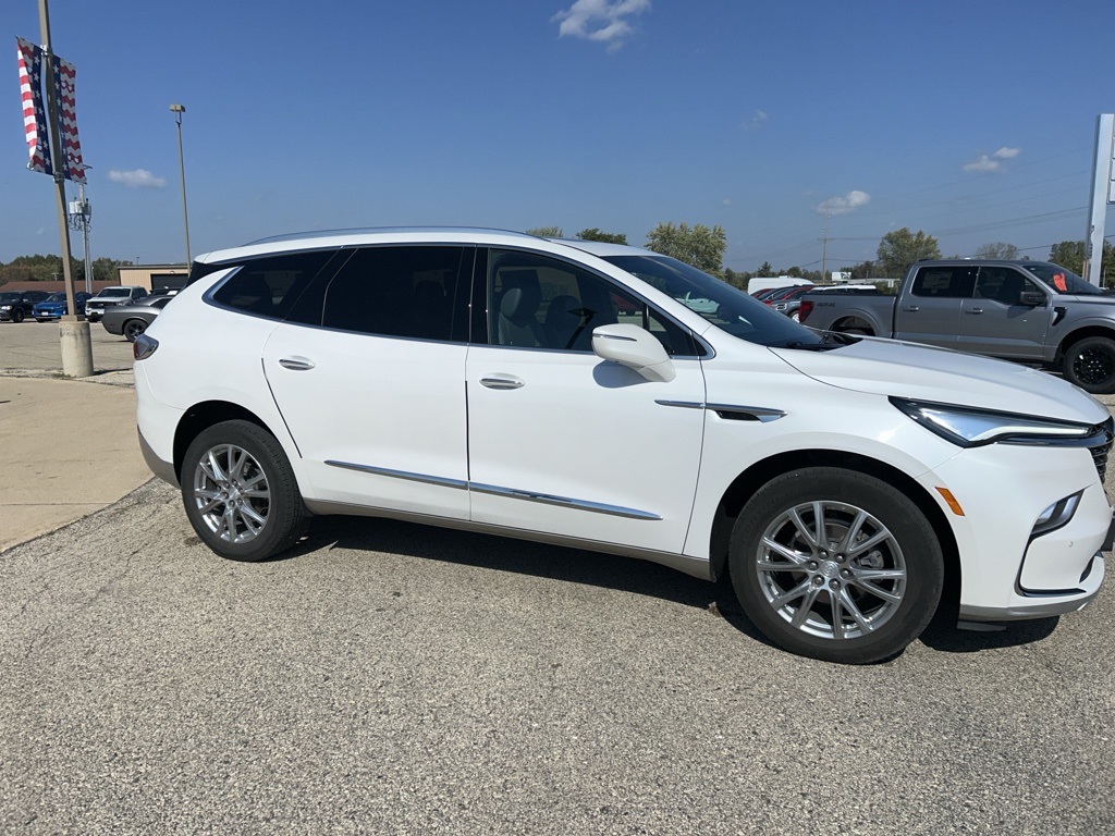 2022 Buick Enclave Essence photo 4