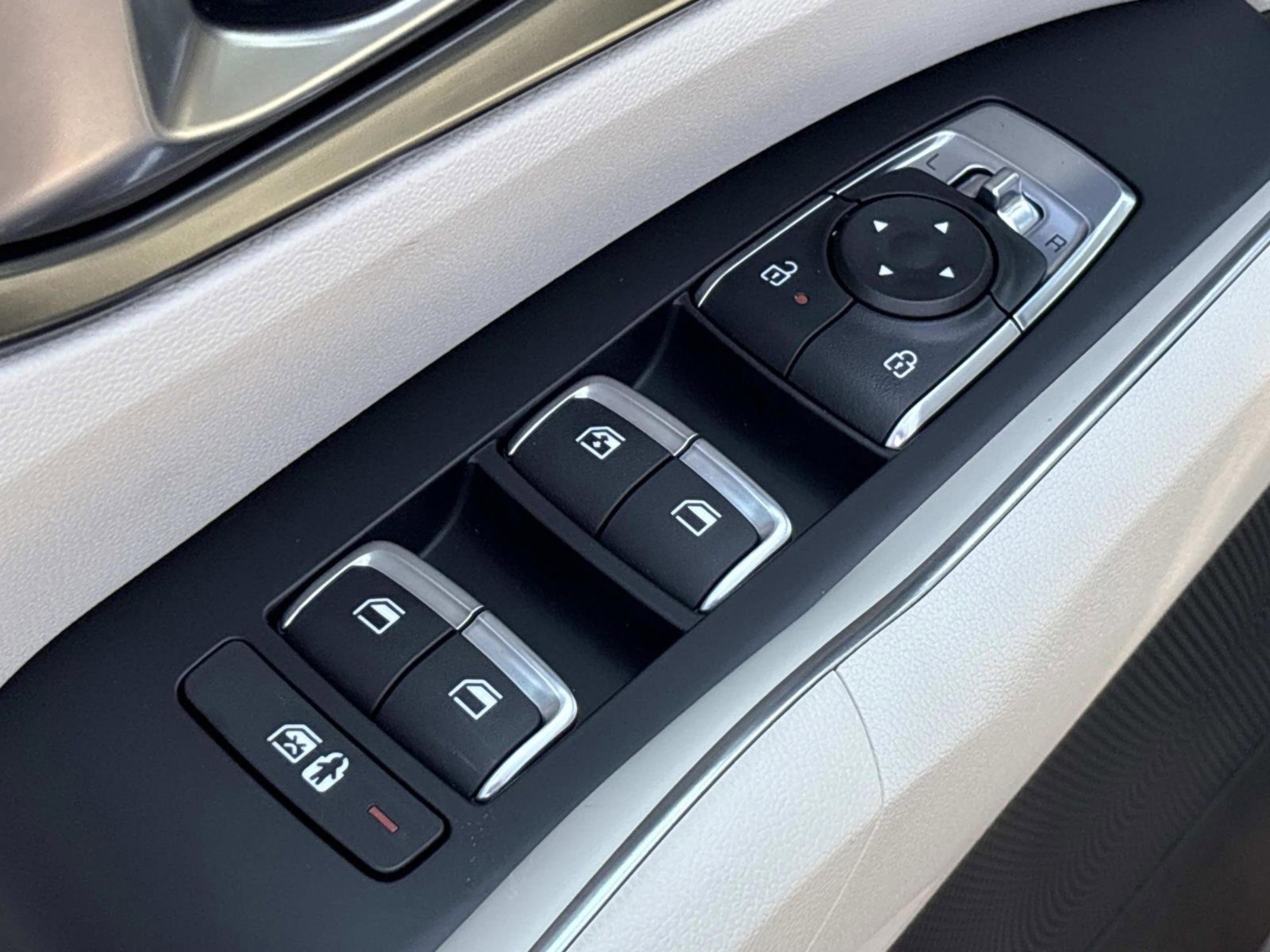 2025 Kia Sorento Hybrid EX photo 18