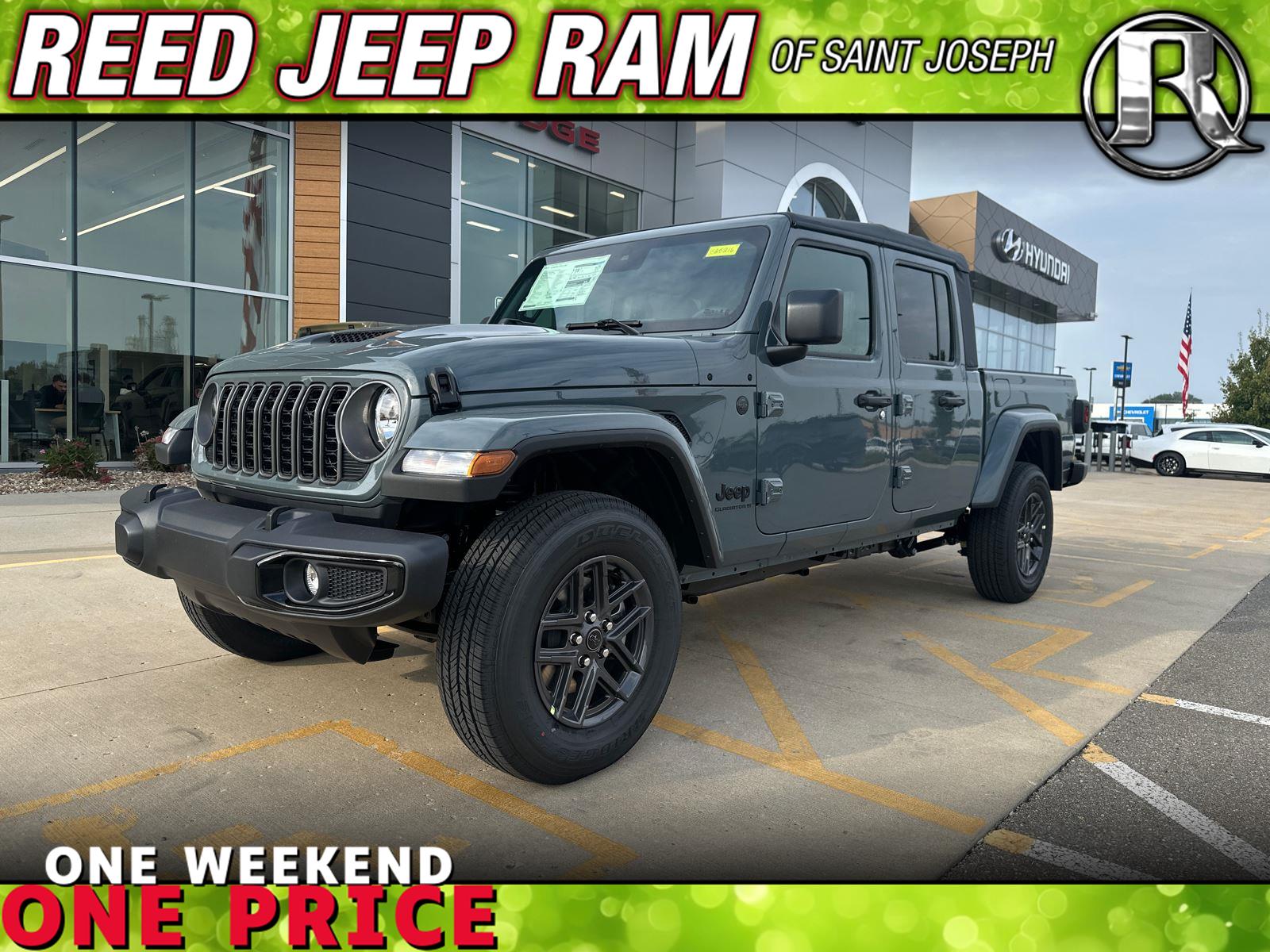 2025 Jeep Gladiator Sport S's photo