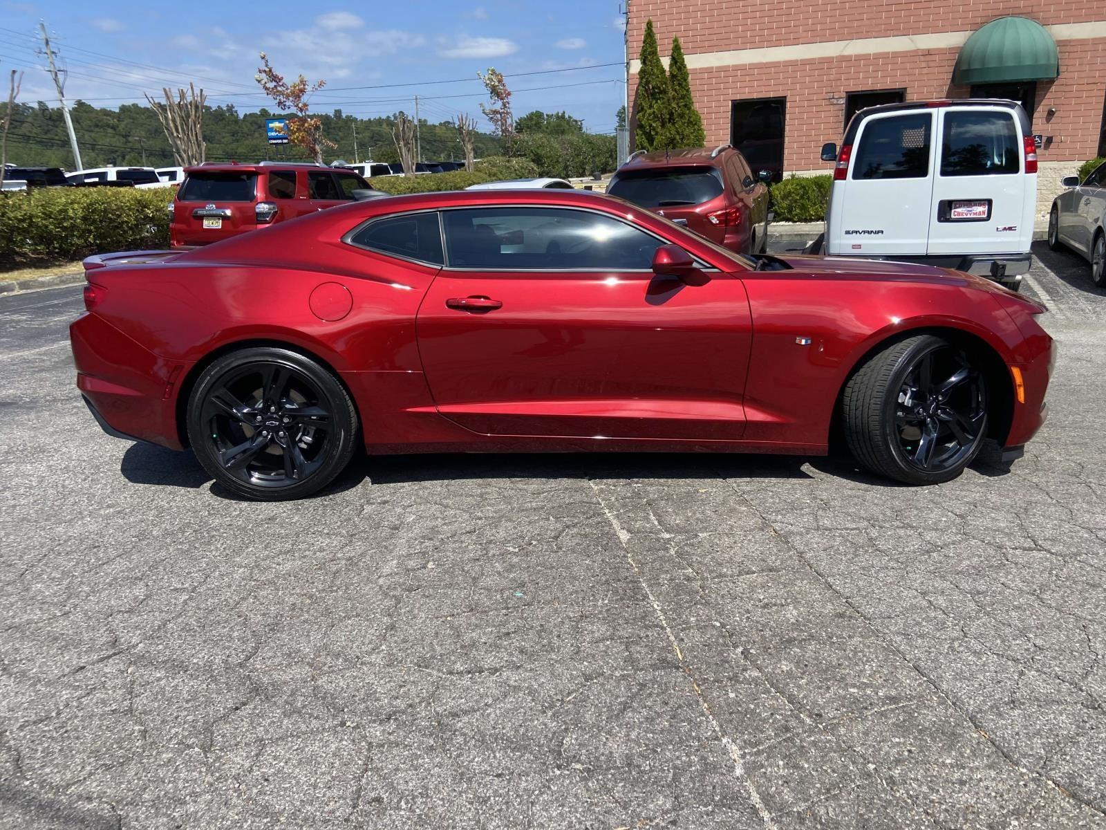 2021 Chevrolet Camaro 1LT photo 18