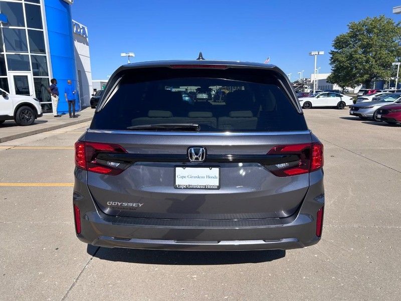 2026 Honda Odyssey EX-L photo 3