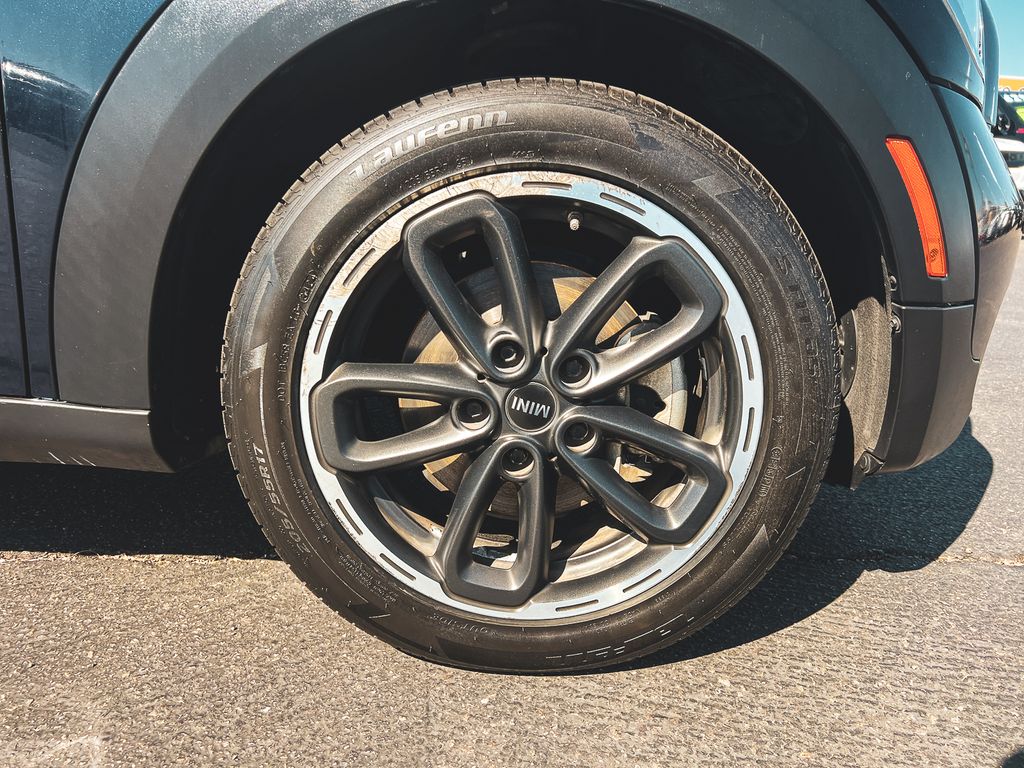 2016 Mini Countryman photo 10