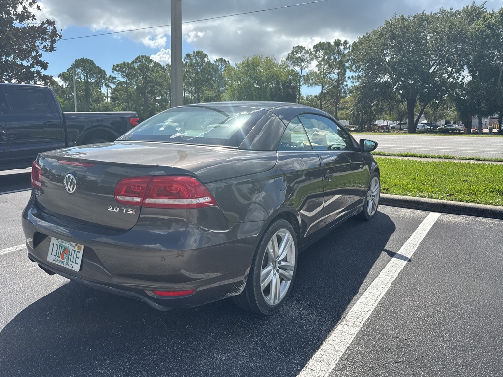 2015 Volkswagen Eos Final Edition Executive photo 3