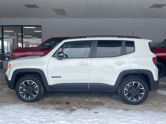 2023 Jeep Renegade Latitude Upland photo 3
