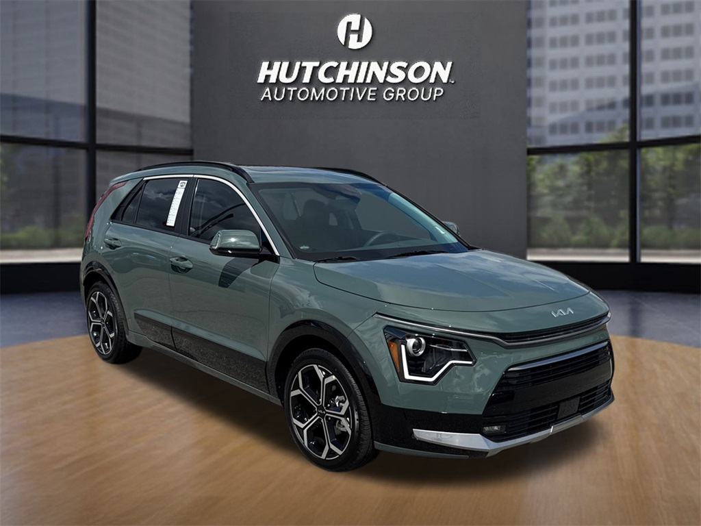 2025 Kia Niro EX Touring's photo