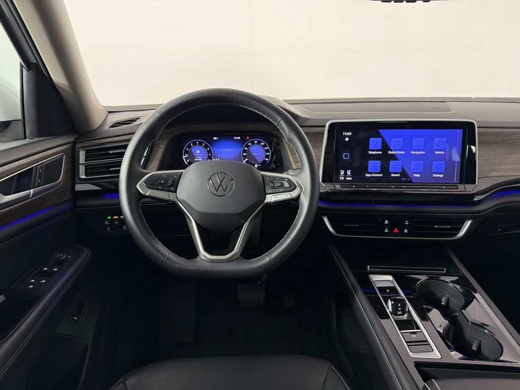 2024 Volkswagen Atlas SEL photo 12