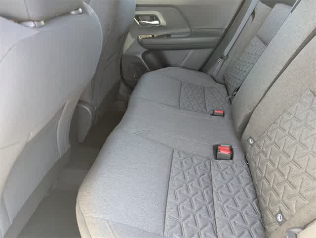 2025 Nissan Kicks SV photo 17