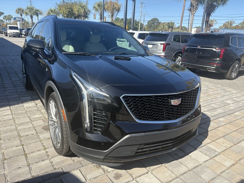 2020 Cadillac XT4 Sport photo 3
