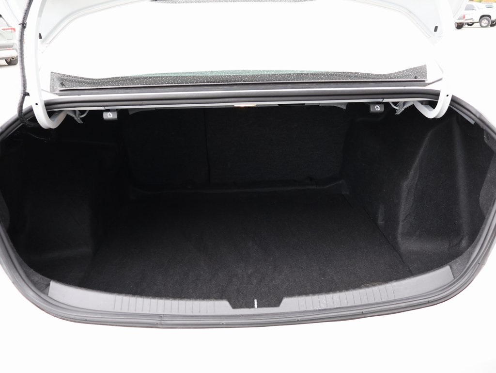 2023 Chevrolet Malibu 1LT photo 14