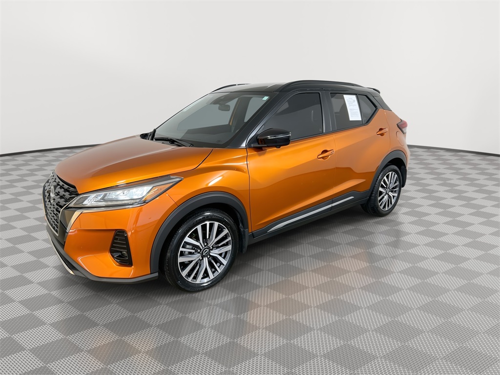 2023 Nissan Kicks SR photo 4