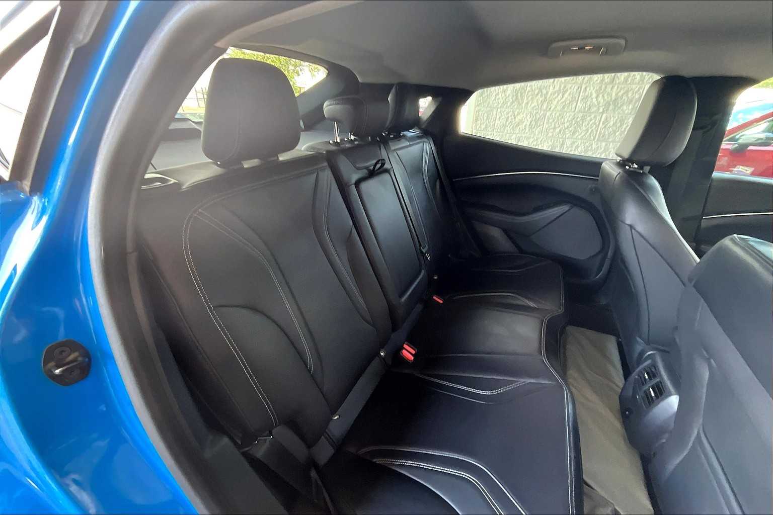 2024 Ford Mustang Mach-E Premium photo 16