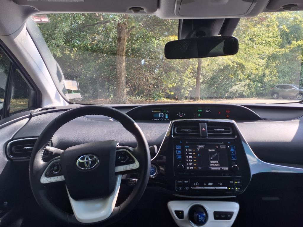 2019 Toyota Prius Prime Plus photo 11