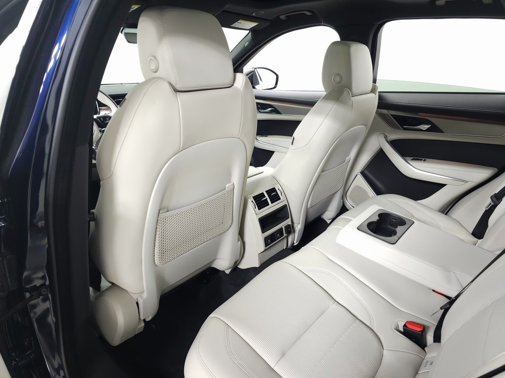 2026 JAGUAR F-PACE - Image 33