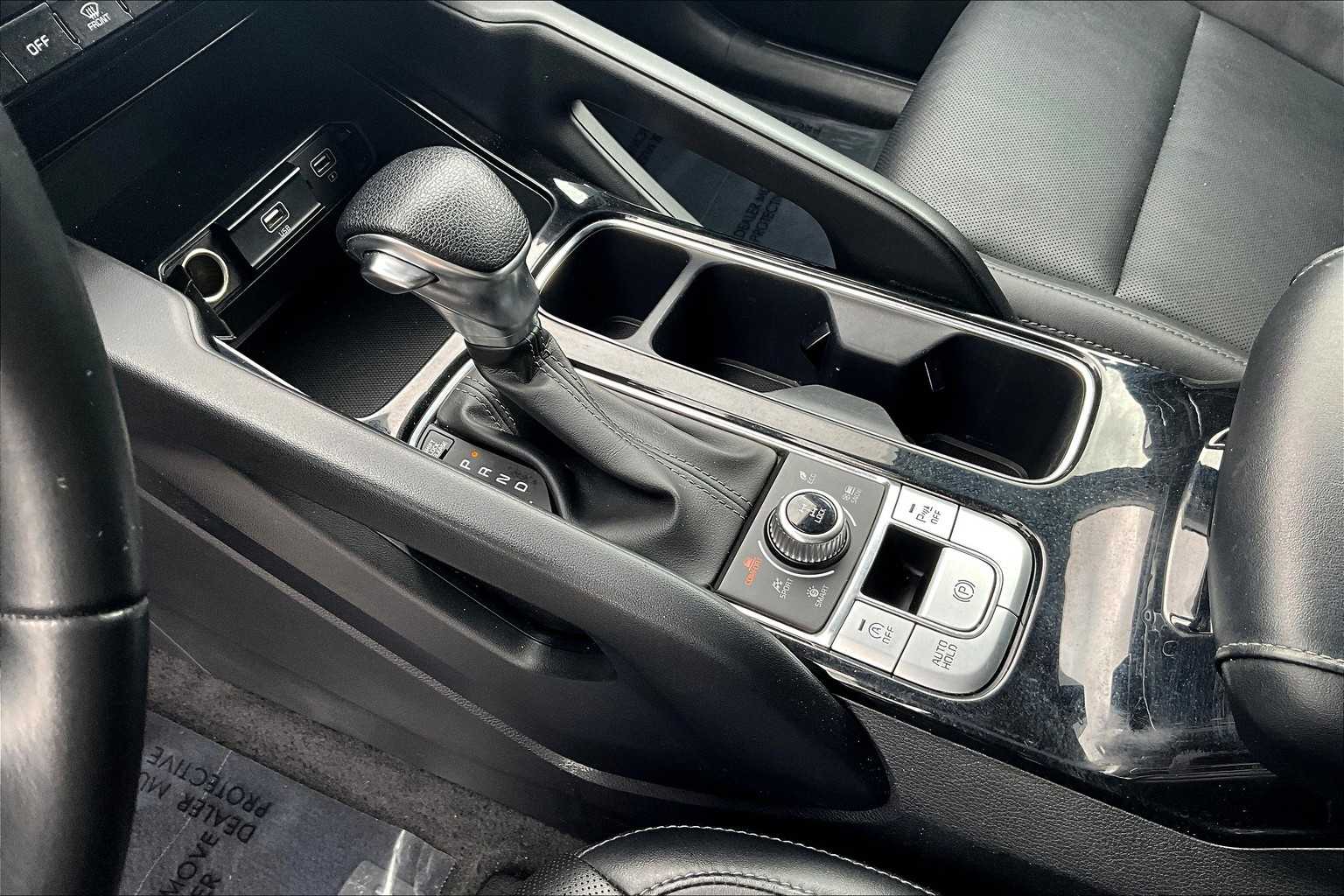 2022 Kia Telluride LX photo 14