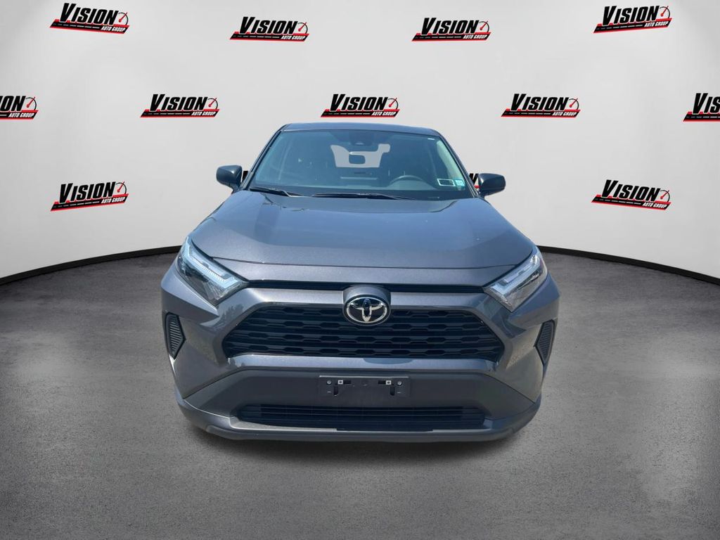 2024 Toyota RAV4 LE photo 2